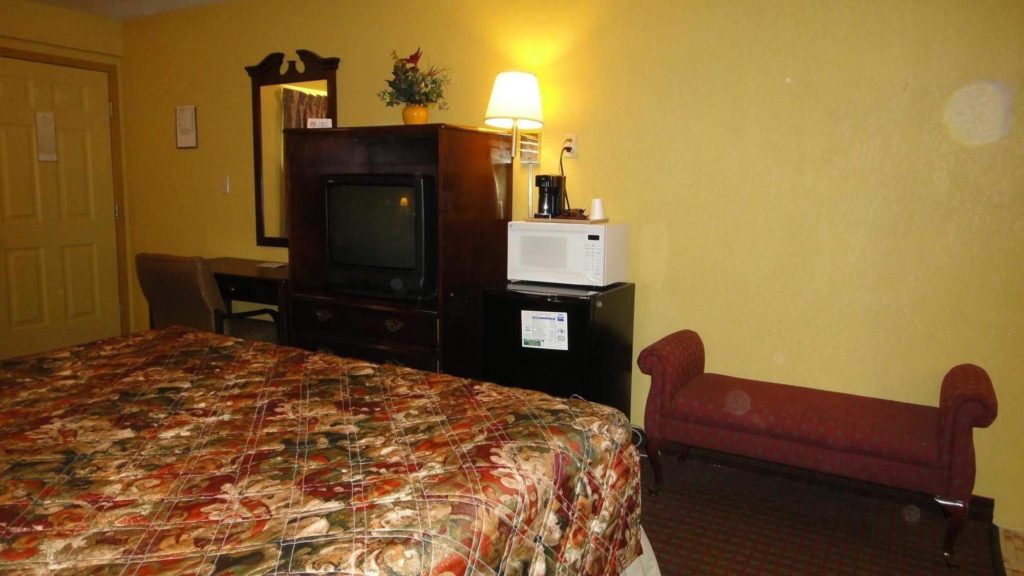 Relax Inn St. Robert Saint Robert Exterior foto